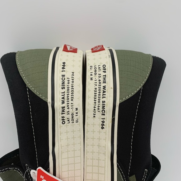 Classic Slip-On - Picture 5 of 10